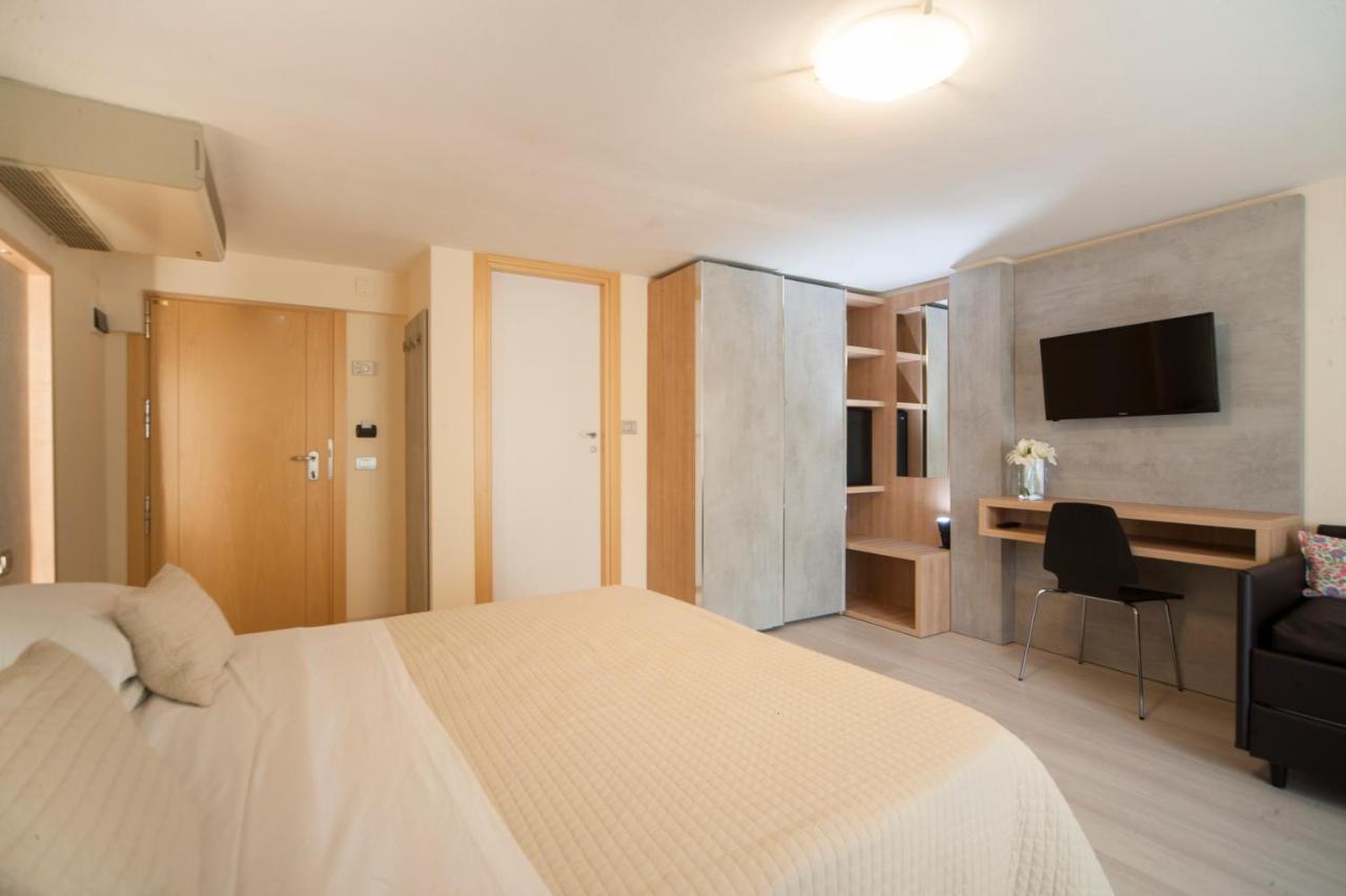 Hotel Ricchi 3*