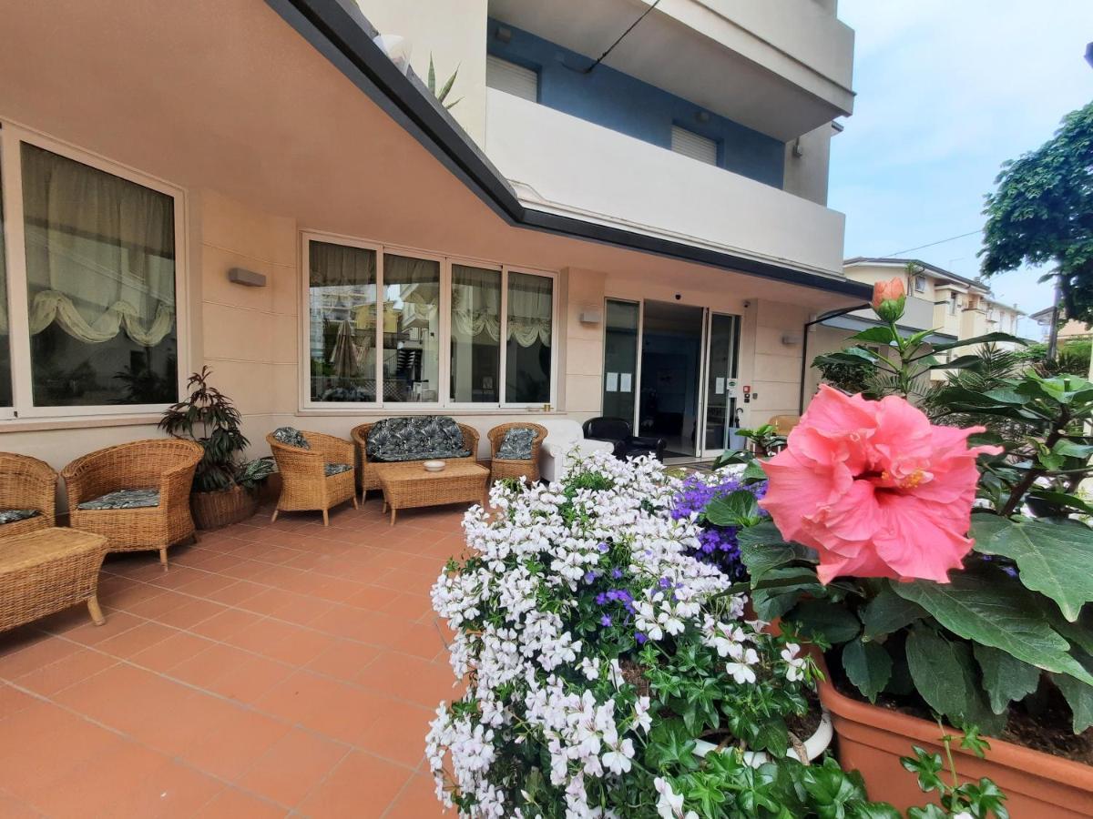 Hotel Ricchi 3*
