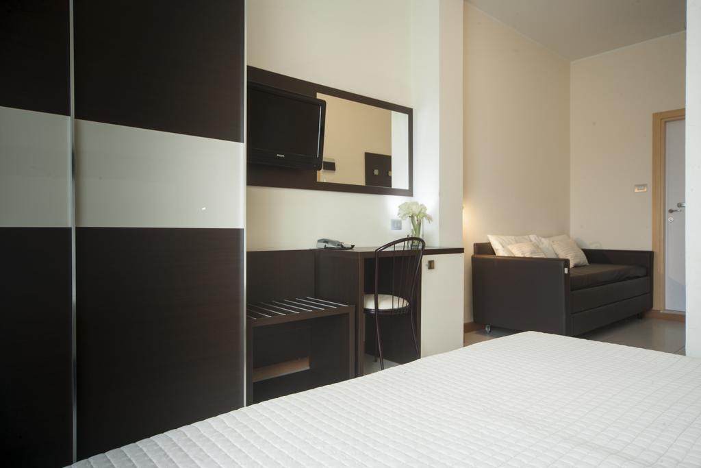 Ricchi Hotel