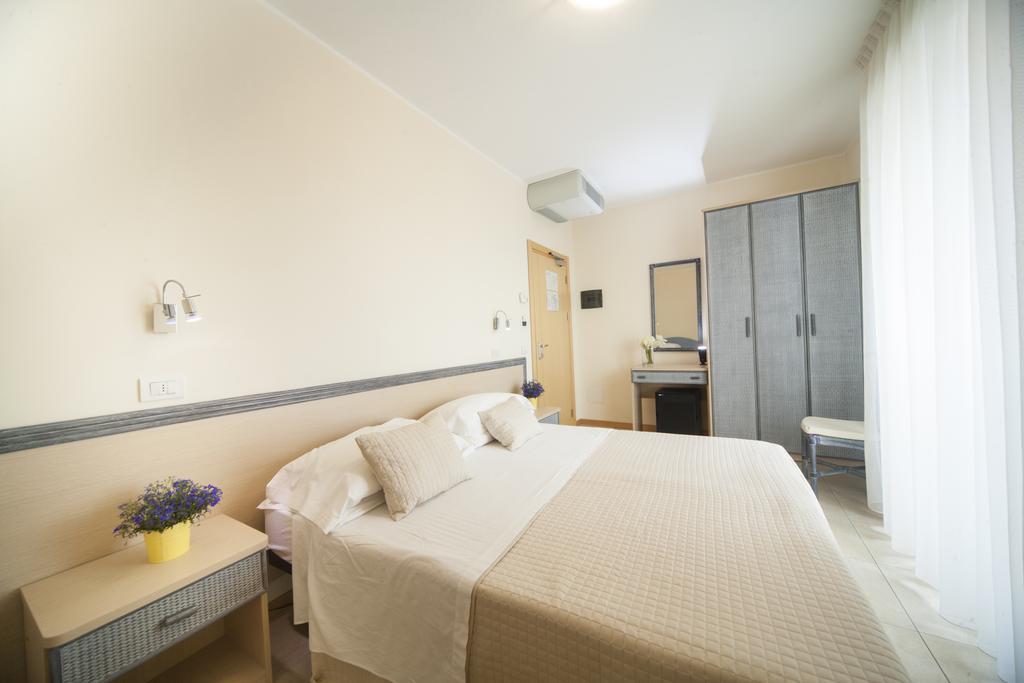 Ricchi 3* Rimini