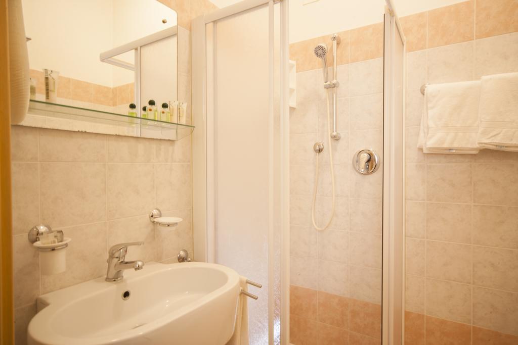 Hotel Ricchi 3*